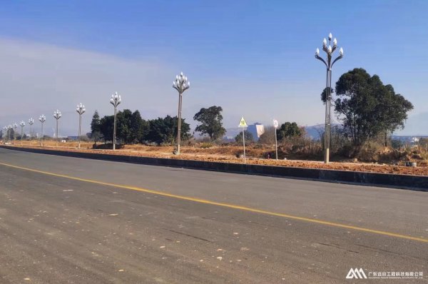 西昌經(jīng)久路路燈項目